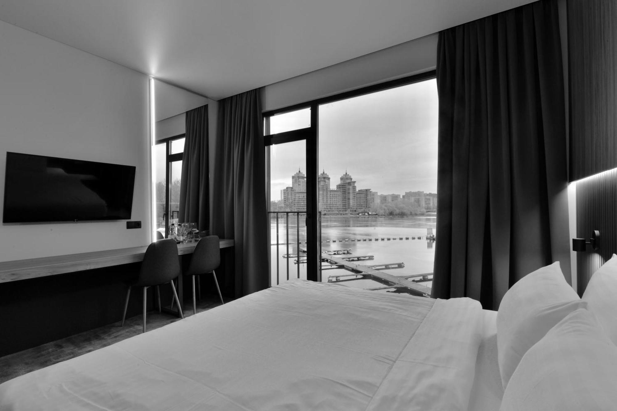 Hotel Fregat キエフ エクステリア 写真