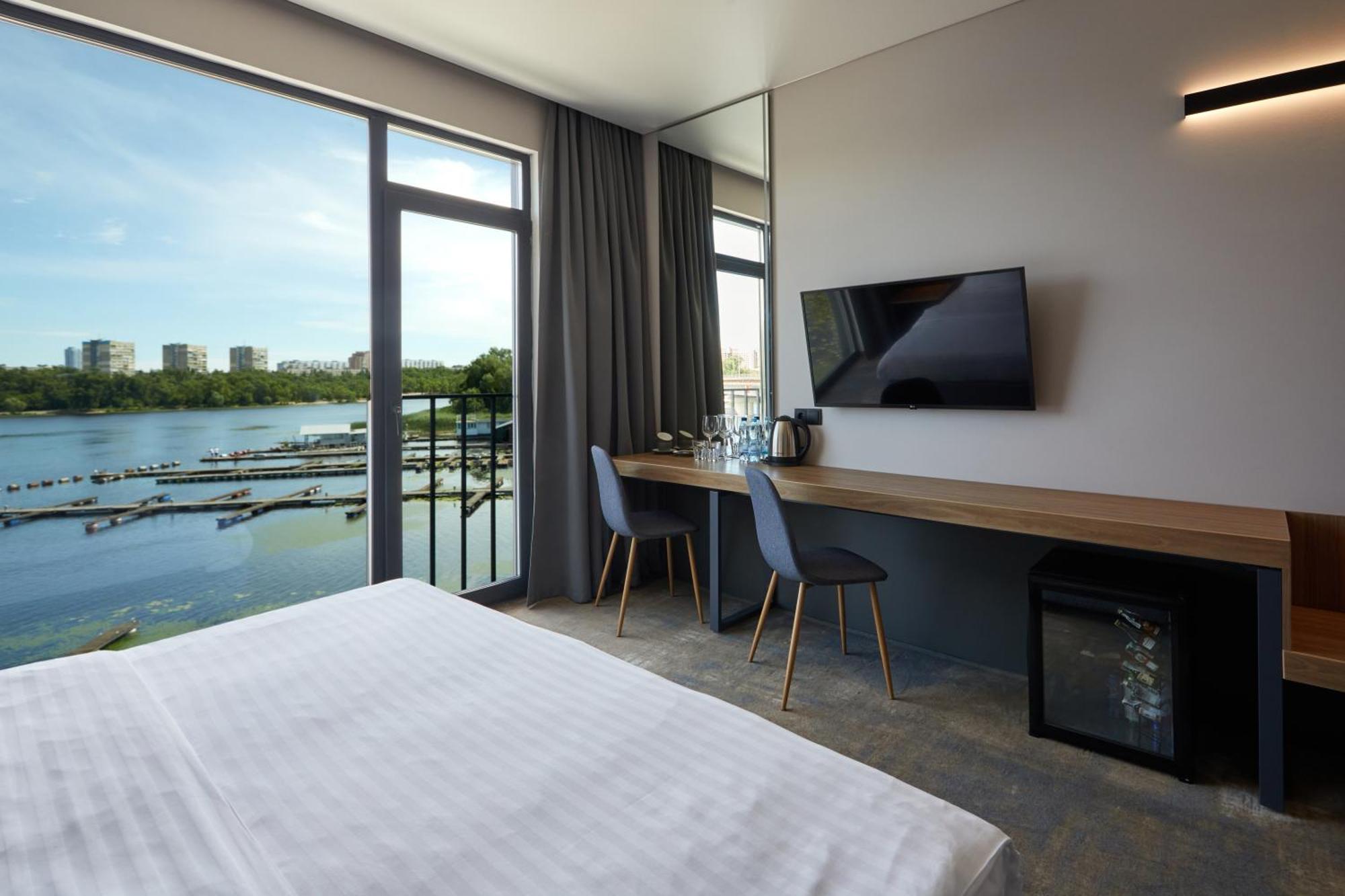 Hotel Fregat キエフ エクステリア 写真